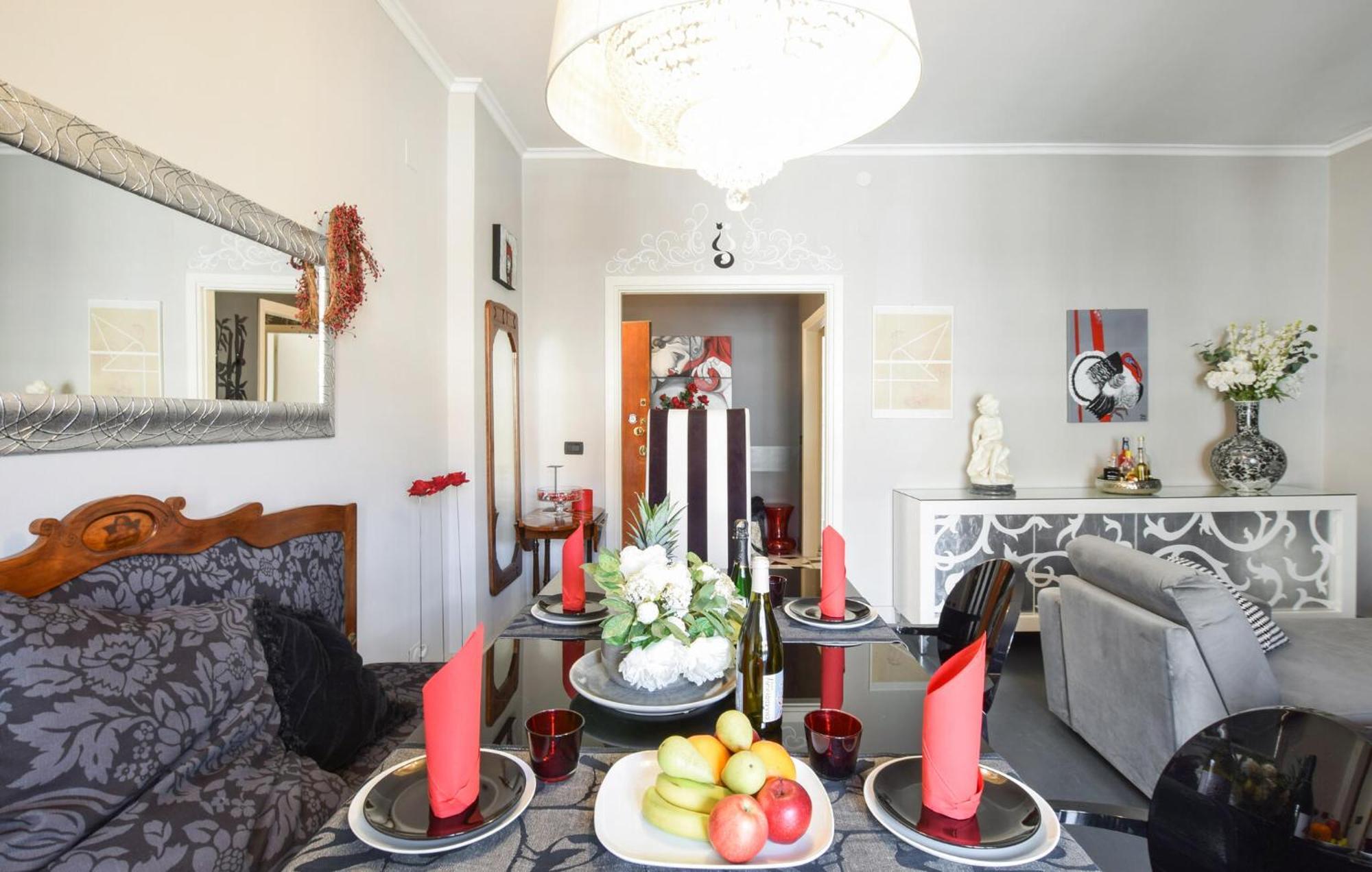 2 Bedroom Cozy Apartment In 고리치아 외부 사진